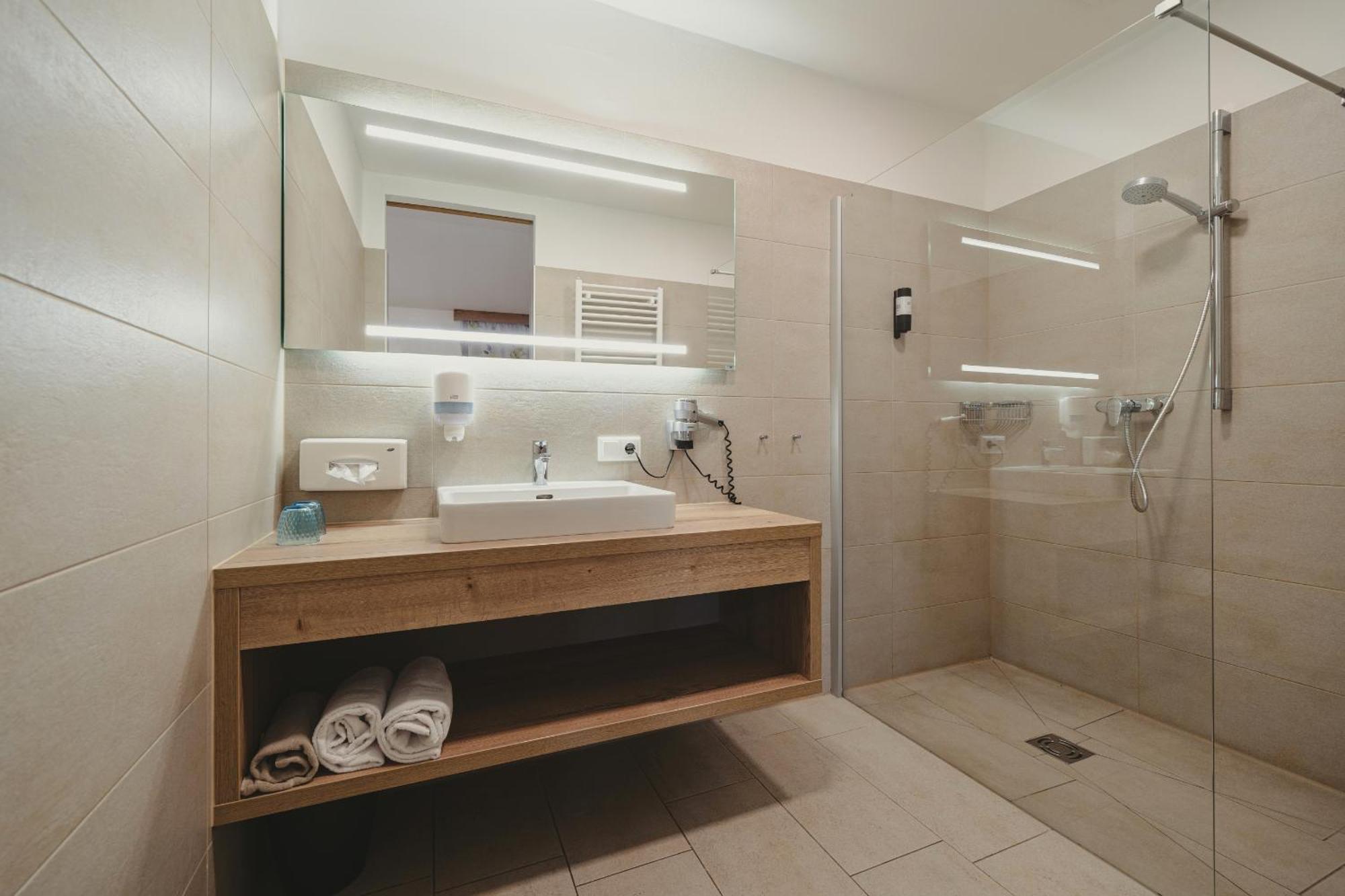 Hotel Semriacherhof Bagian luar foto